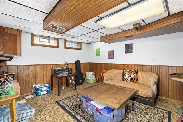 4747 Southwood Drive, Brooklyn, OH 44144