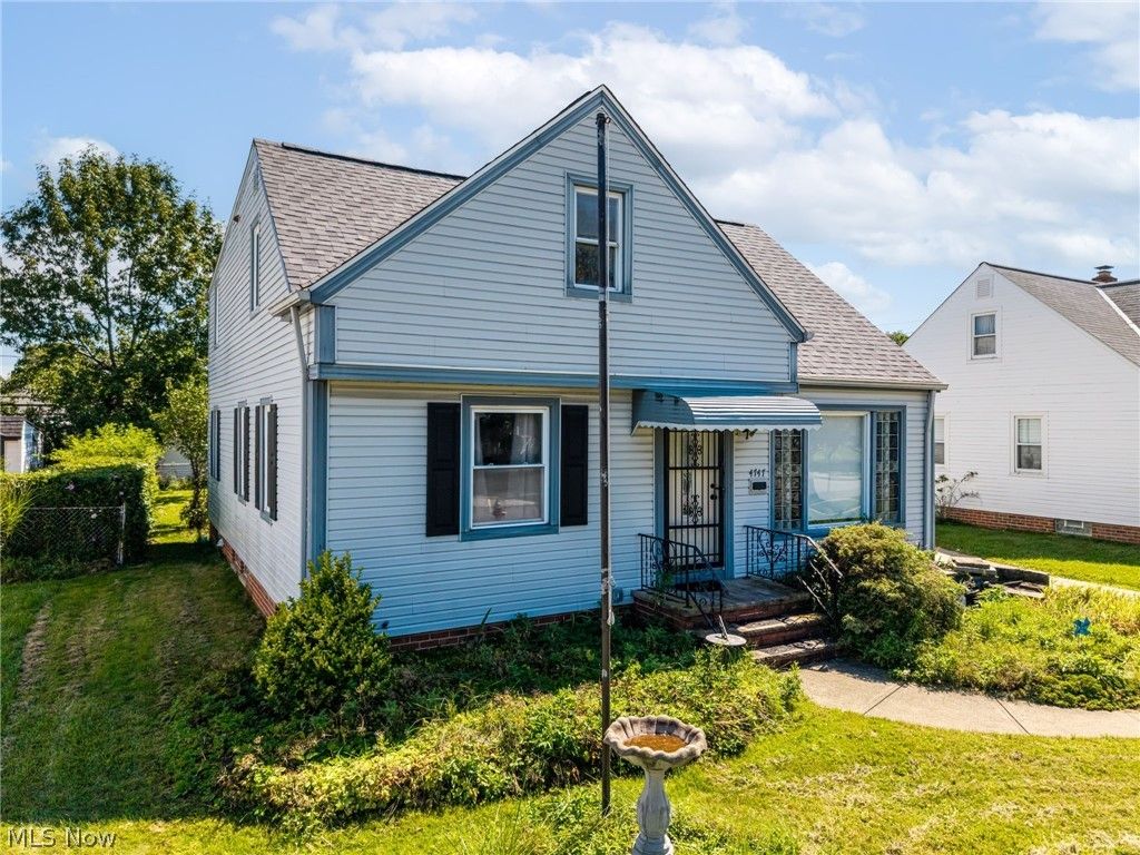 4747 Southwood Drive, Brooklyn, OH 44144