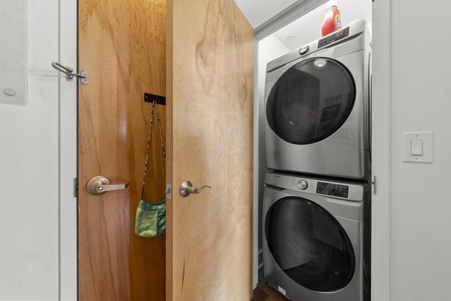 150 E Main Street, 301, Columbus, OH 43215