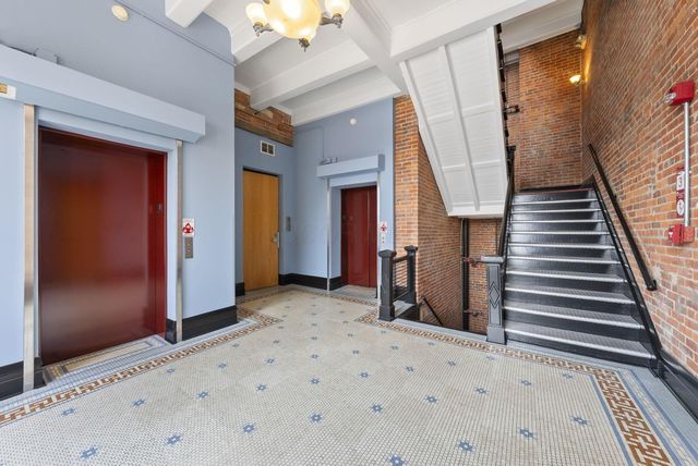 150 E Main Street, 301, Columbus, OH 43215