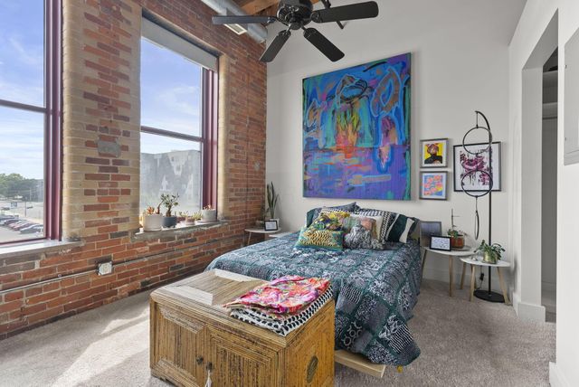 150 E Main Street, 301, Columbus, OH 43215