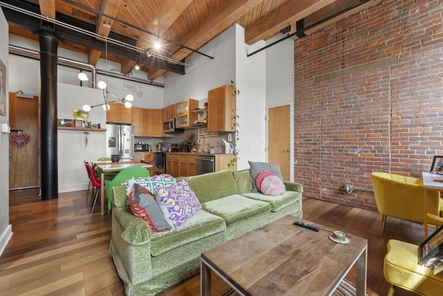 150 E Main Street, 301, Columbus, OH 43215