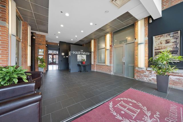 150 E Main Street, 301, Columbus, OH 43215