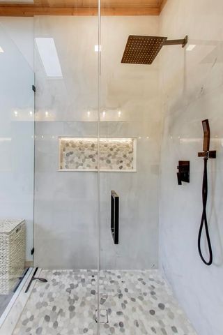 20473 N Plum Grove Road, Palatine, IL 60074