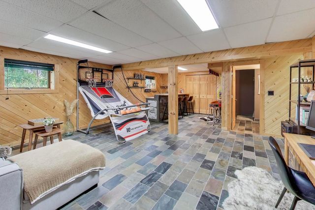 20473 N Plum Grove Road, Palatine, IL 60074