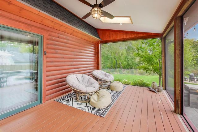 20473 N Plum Grove Road, Palatine, IL 60074