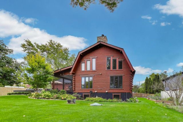 20473 N Plum Grove Road, Palatine, IL 60074