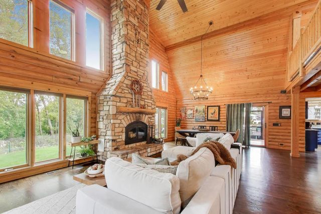 20473 N Plum Grove Road, Palatine, IL 60074