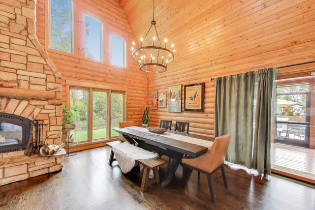 20473 N Plum Grove Road, Palatine, IL 60074