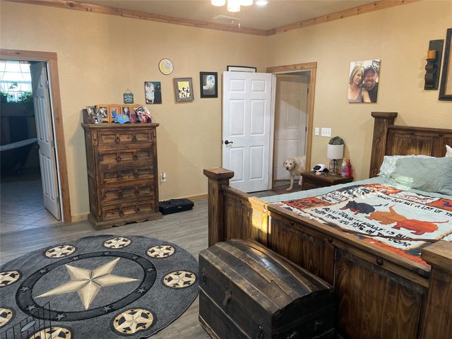 7830 927, Walnut Springs, TX 76690