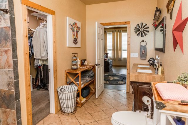 7830 927, Walnut Springs, TX 76690