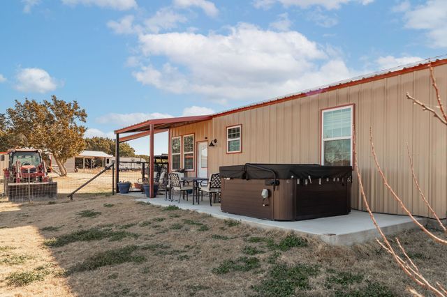 7830 927, Walnut Springs, TX 76690