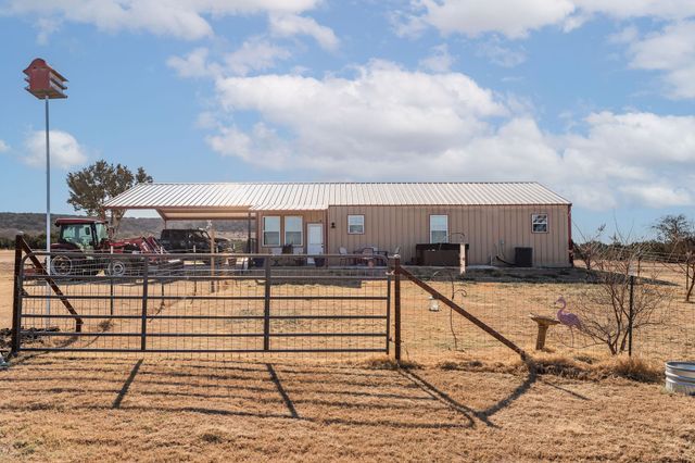 7830 927, Walnut Springs, TX 76690
