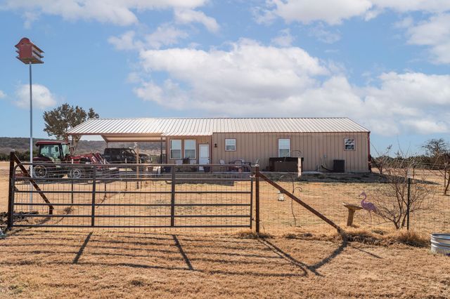 7830 927, Walnut Springs, TX 76690