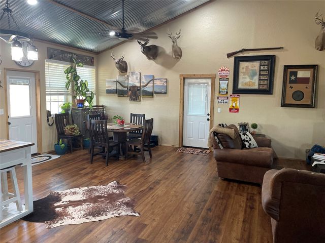 7830 927, Walnut Springs, TX 76690