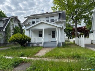 55 Kings College Place, Stratford, CT 06615