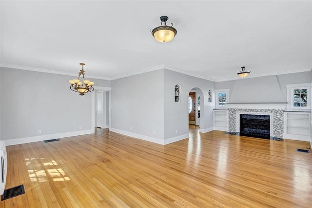 120 PARK STREET N, St Petersburg, FL 33710