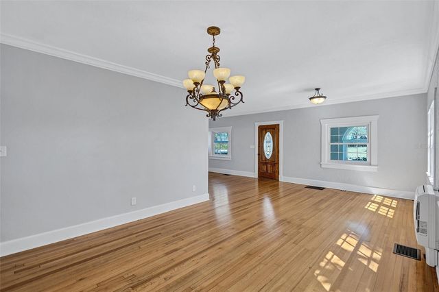 120 PARK STREET N, St Petersburg, FL 33710