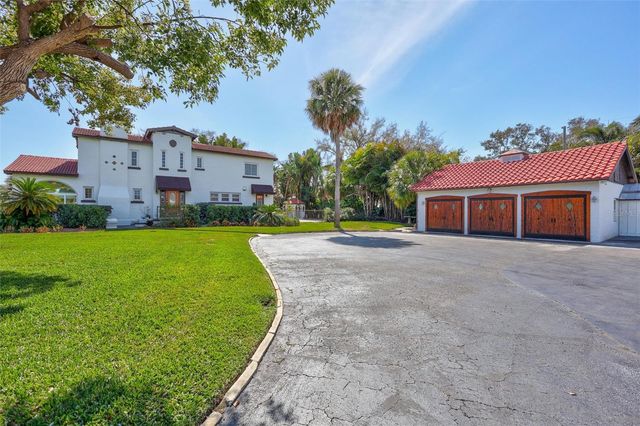 120 PARK STREET N, St Petersburg, FL 33710