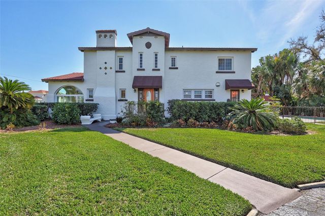 120 PARK STREET N, St Petersburg, FL 33710