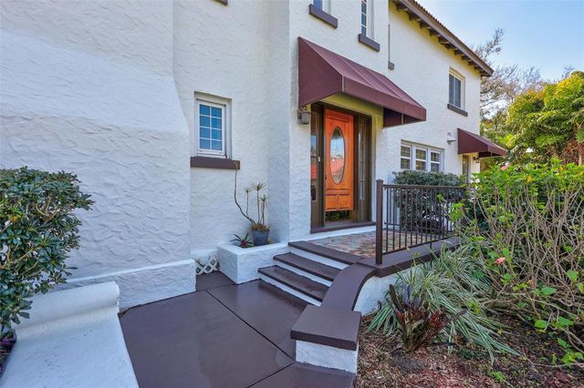 120 PARK STREET N, St Petersburg, FL 33710