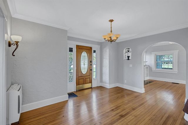 120 PARK STREET N, St Petersburg, FL 33710