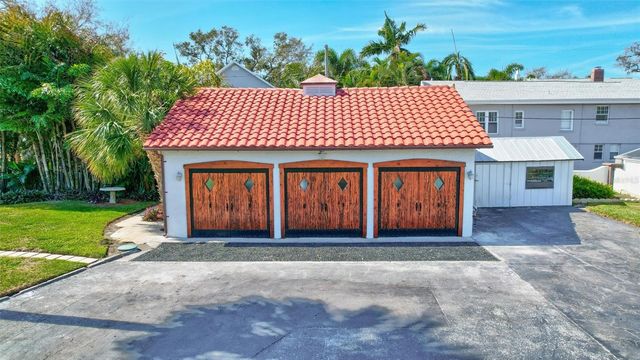 120 PARK STREET N, St Petersburg, FL 33710