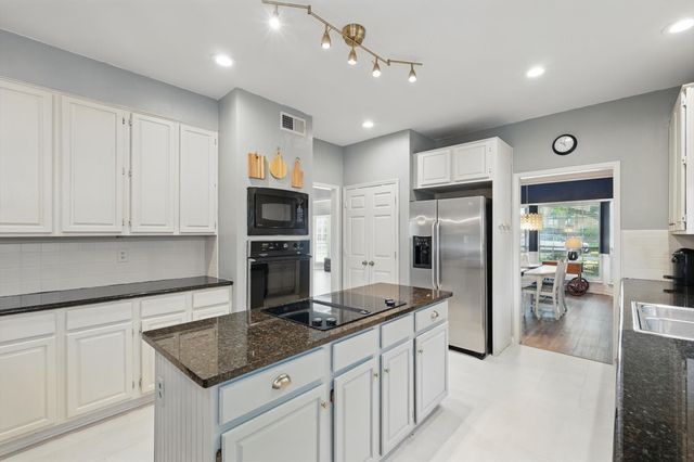 6833 Pentridge Drive, Plano, TX 75024