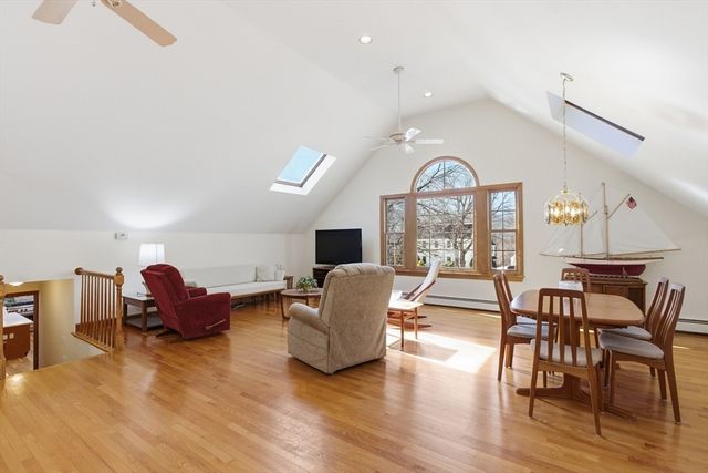 58 Kelleher St, Marlborough, MA 01752