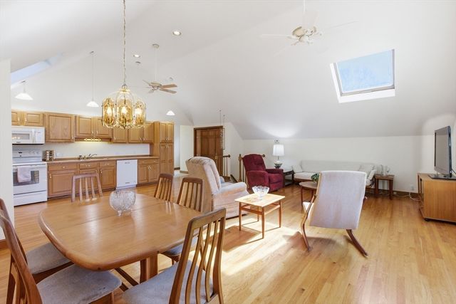 58 Kelleher St, Marlborough, MA 01752