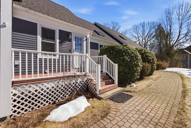58 Kelleher St, Marlborough, MA 01752