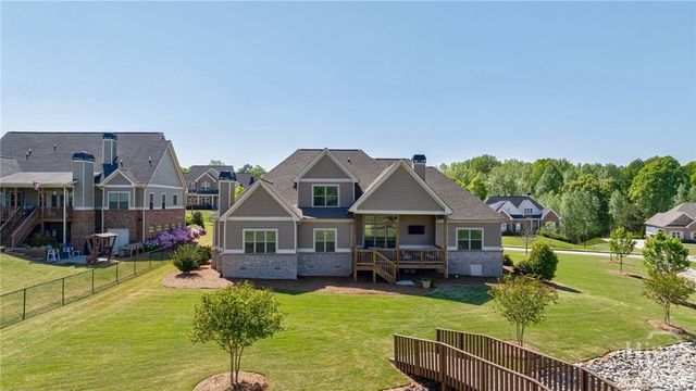2424 Princeton Bend Way, Bogart, GA 30622