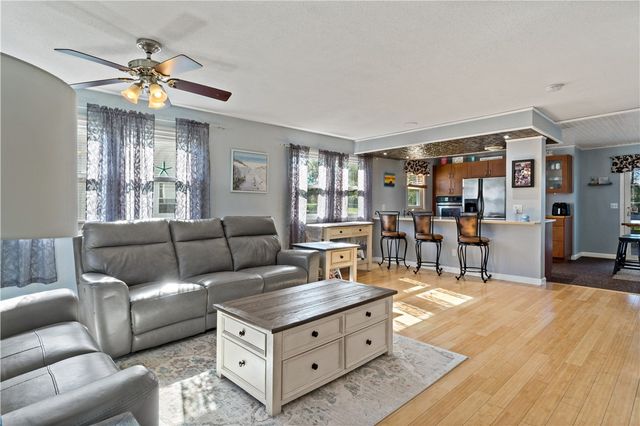 86 Quannacut Road A, Westerly, RI 02891