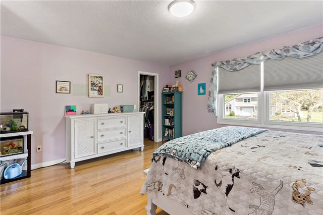 86 Quannacut Road A, Westerly, RI 02891