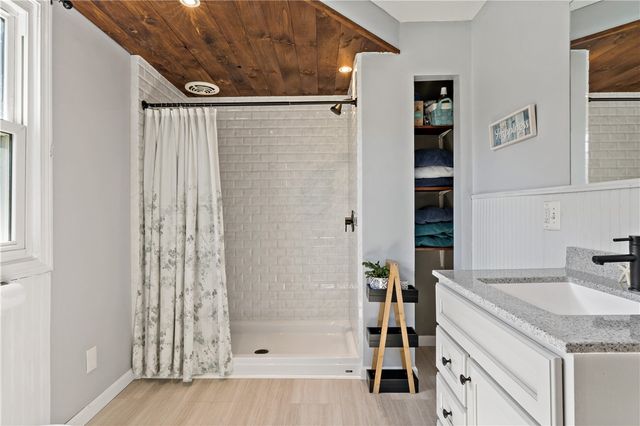86 Quannacut Road A, Westerly, RI 02891