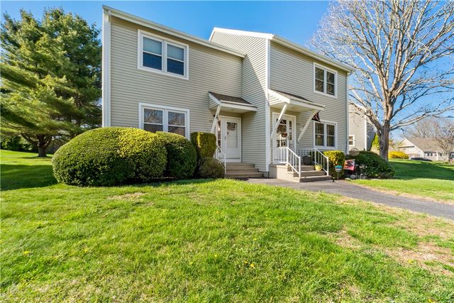 86 Quannacut Road A, Westerly, RI 02891