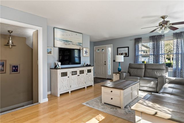 86 Quannacut Road A, Westerly, RI 02891