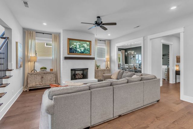 368 Azalea Cir, Hendersonville, TN 37075