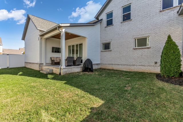 368 Azalea Cir, Hendersonville, TN 37075