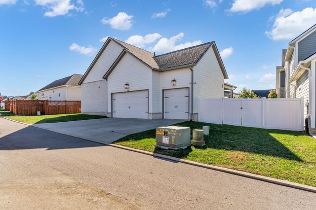 368 Azalea Cir, Hendersonville, TN 37075