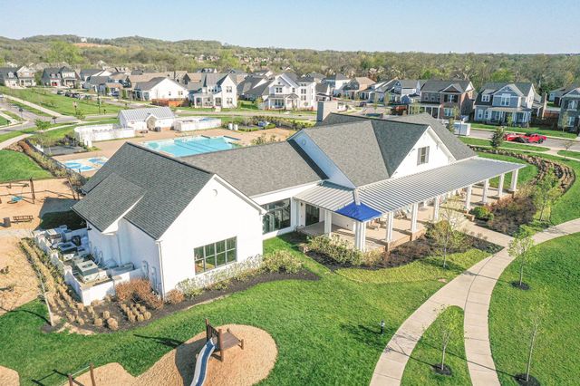 368 Azalea Cir, Hendersonville, TN 37075