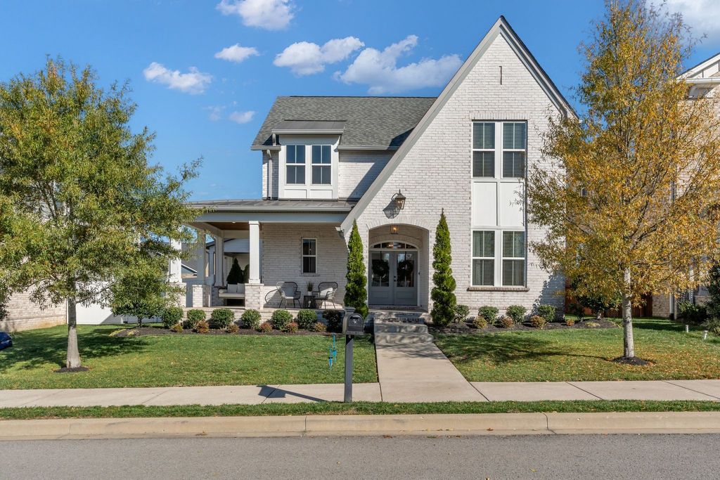 368 Azalea Cir, Hendersonville, TN 37075