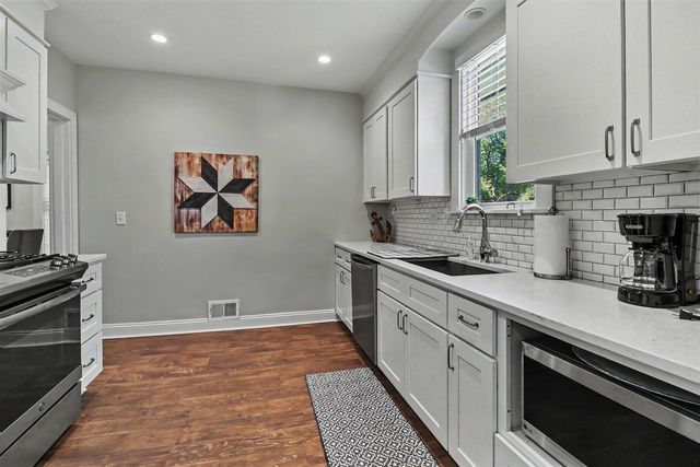 382 E 3rd Street, Pentwater, MI 49449