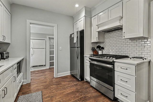 382 E 3rd Street, Pentwater, MI 49449