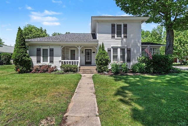 382 E 3rd Street, Pentwater, MI 49449