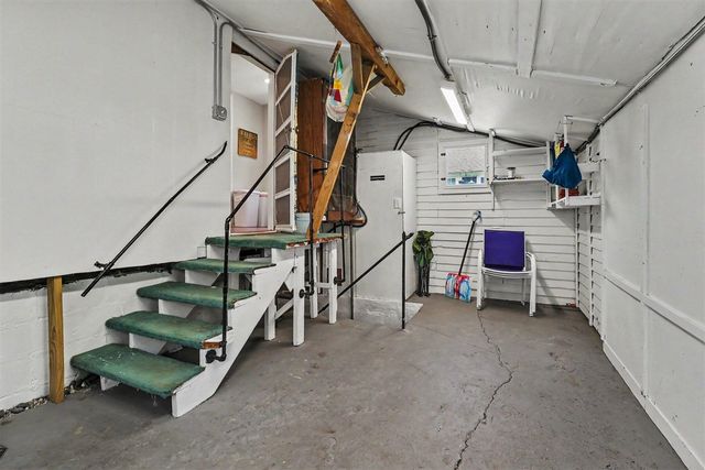 382 E 3rd Street, Pentwater, MI 49449