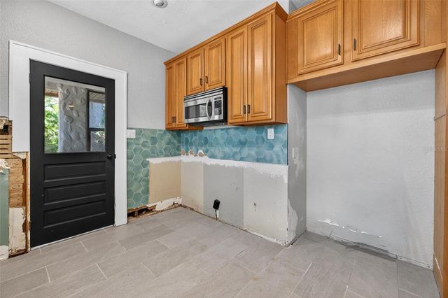 4218 HARRISBURG STREET NE, St Petersburg, FL 33703