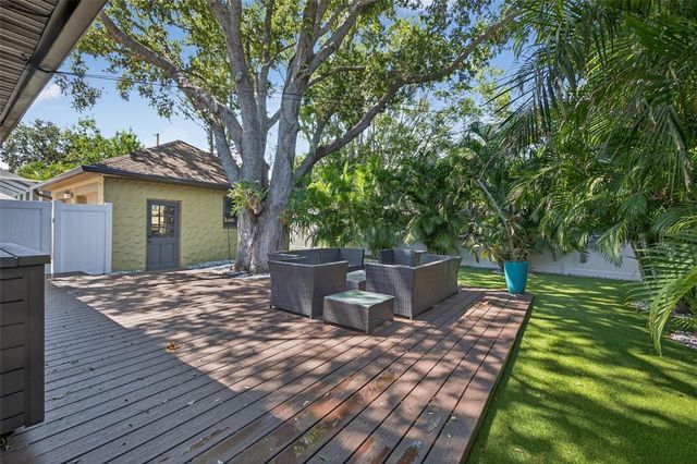 4218 HARRISBURG STREET NE, St Petersburg, FL 33703