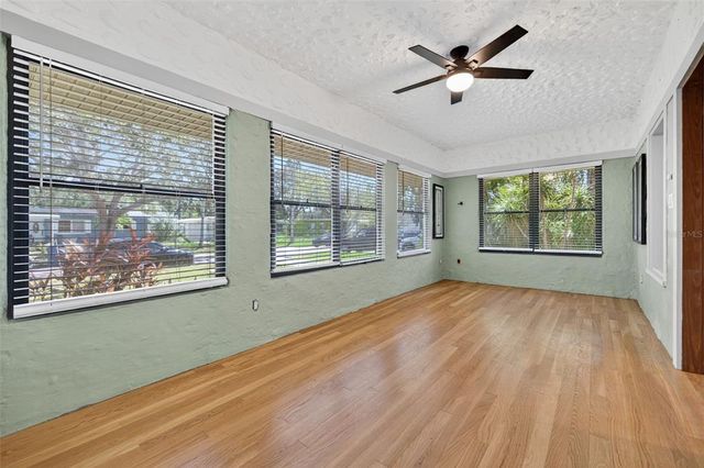 4218 HARRISBURG STREET NE, St Petersburg, FL 33703