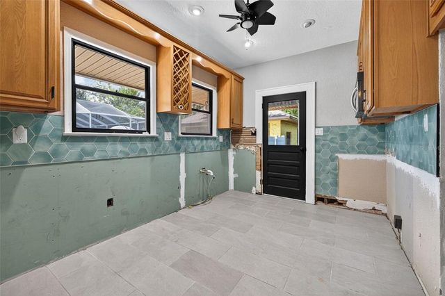 4218 HARRISBURG STREET NE, St Petersburg, FL 33703